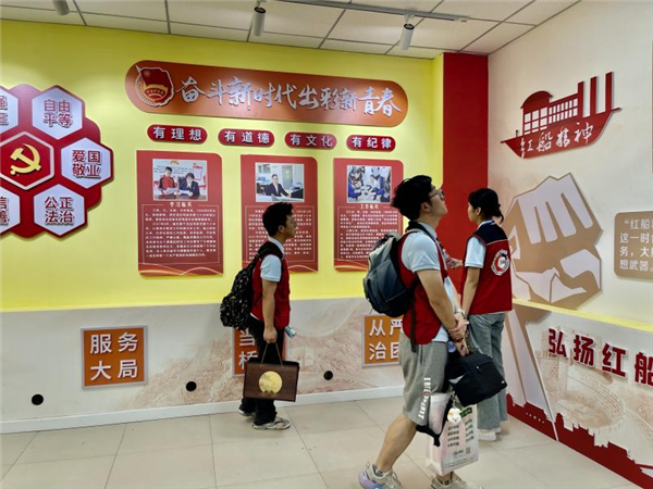 beat365中国唯一官方网站学子赴新疆开展暑期“三下乡”社会实践_fororder_图片2